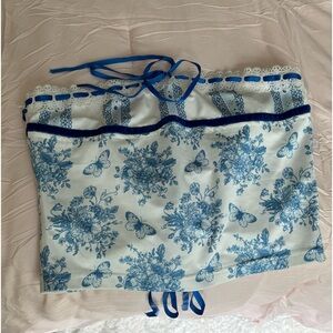 Blue floral crop top